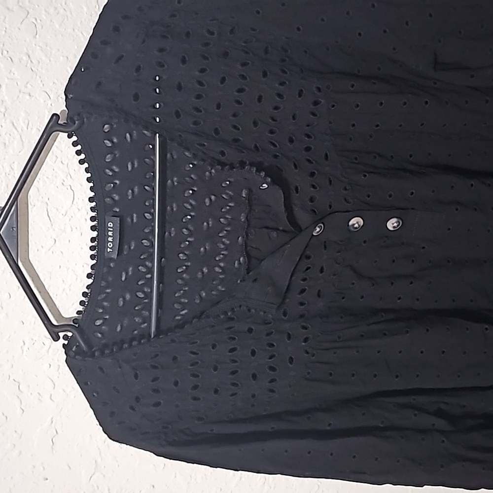 Torrid blouse - Picture 2 of 3